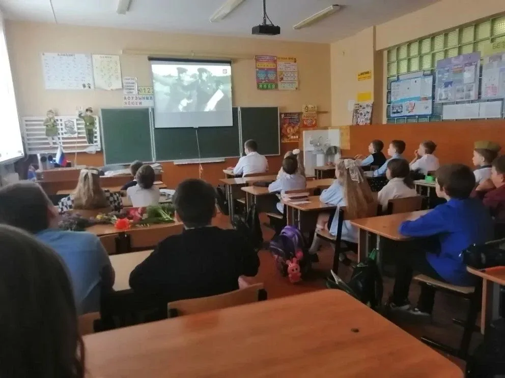 Цикл патриотических мероприятий ко Дню Великой Победы "Помним, чтим, гордимся!" В нашей школе с боль