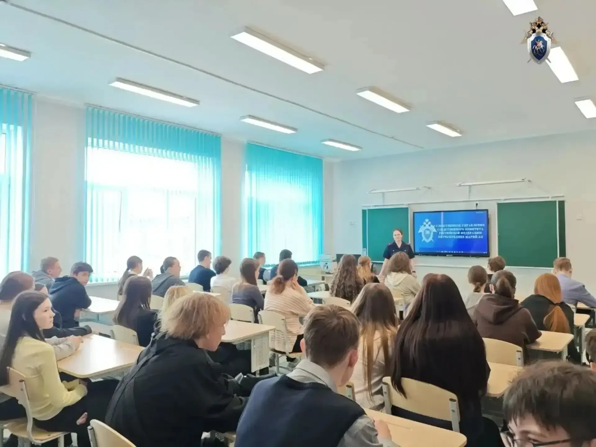 В преддверии продолжительных летних каникул помощник руководителя управления (по общественно-политич