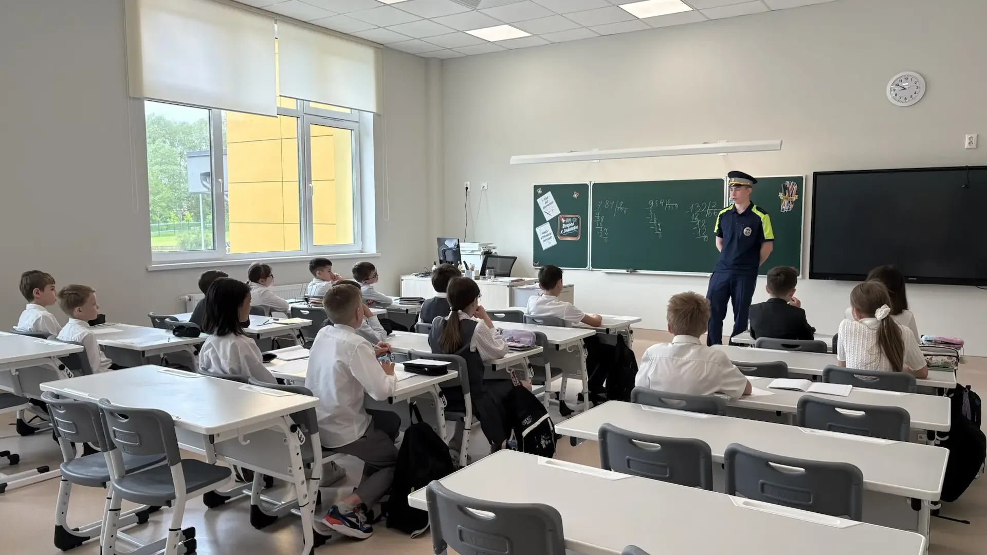 ✅Сегодня, младший лейтенант полиции Хидиров В.Е. из ГИБДД г. Казани, провел профилактические беседы 