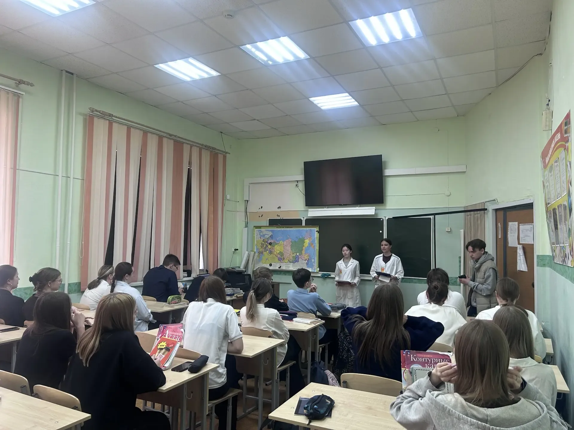 Сегодня в нашей школе состоялись встречи по профориентации, организованное студентами Златоустовског