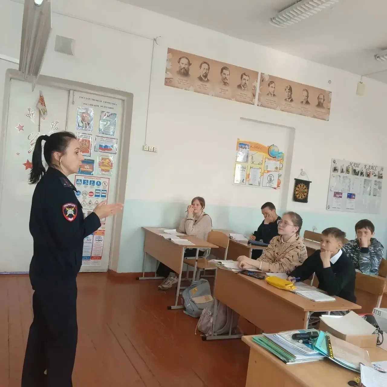 Сегодня прошла встреча-беседа с сотрудниками ГАИ!  Очень познавательно и полезно было пообщаться с т