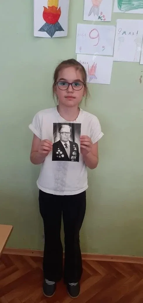 🇷🇺Фоточеллендж «Я помню, я горжусь»🇷🇺  Обучающиеся нашей школы принимают участие в фоточеллендже «Я 