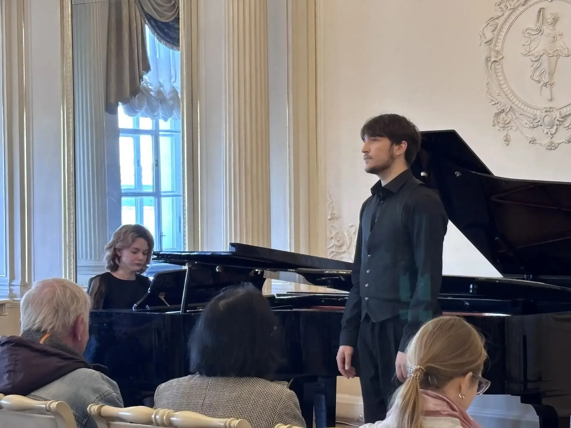 🏵 ️В СПбГИК состоялся концерт «Славе не меркнуть, традициям жить: народы России — Великой Победе!»  