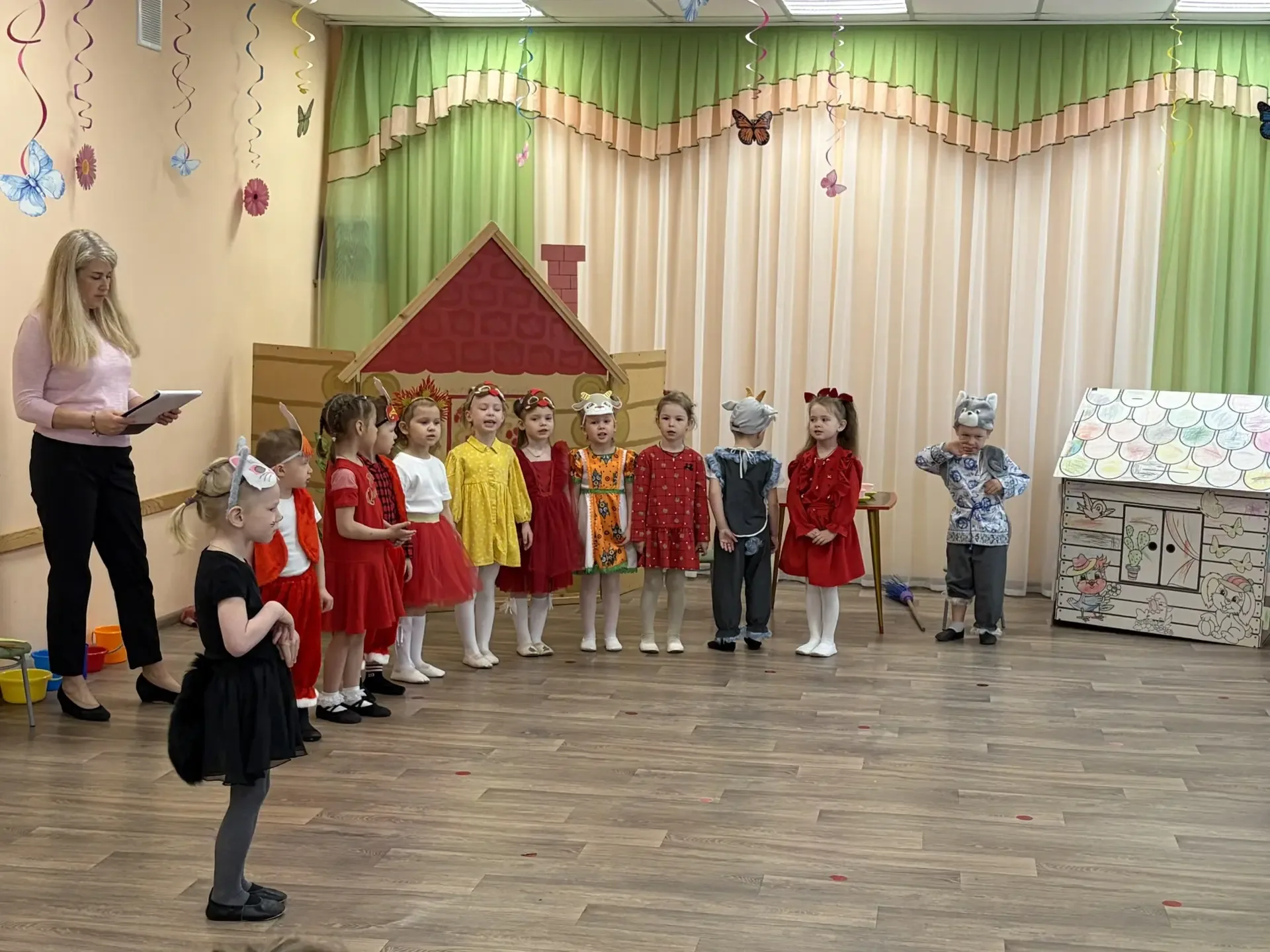 Центр развития ребенка - детский сад N62 приветствует всех любителей творчества и волшебства. 🌺🫶🌸 15