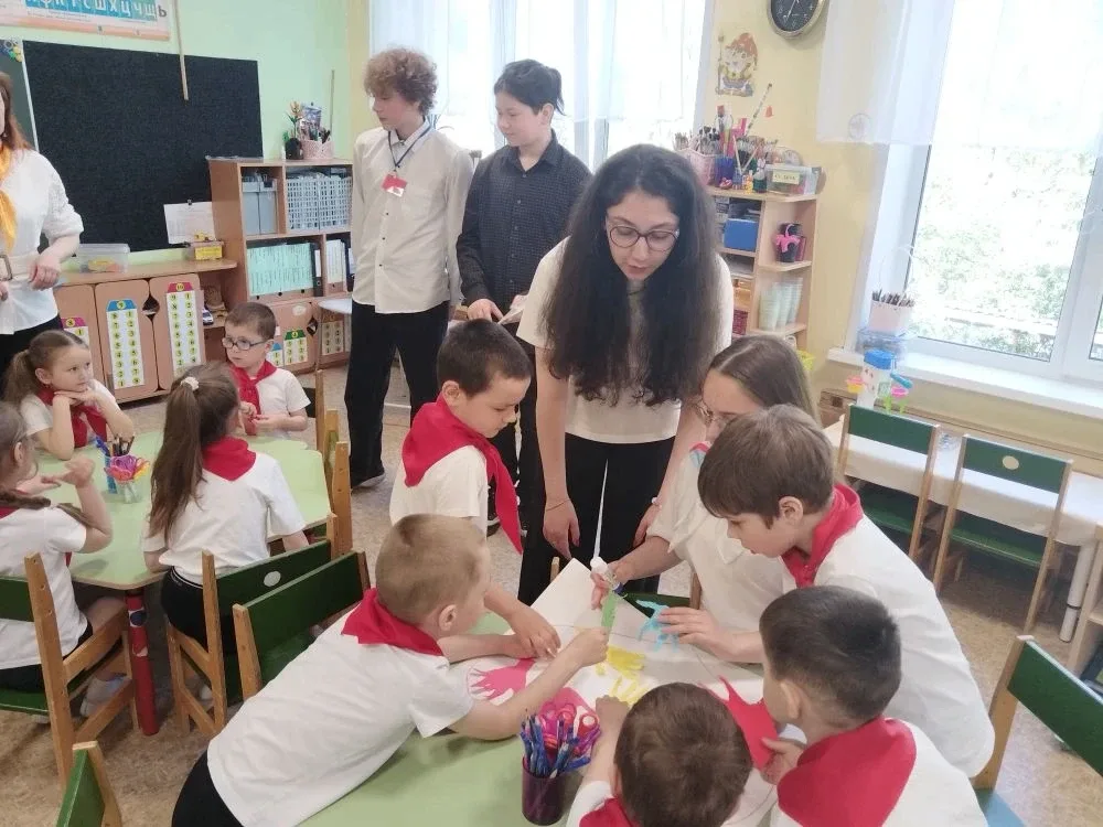 «Орлята России» в гостях у малышей!   Активисты центра образования школы №8 совместно с ребятами из 