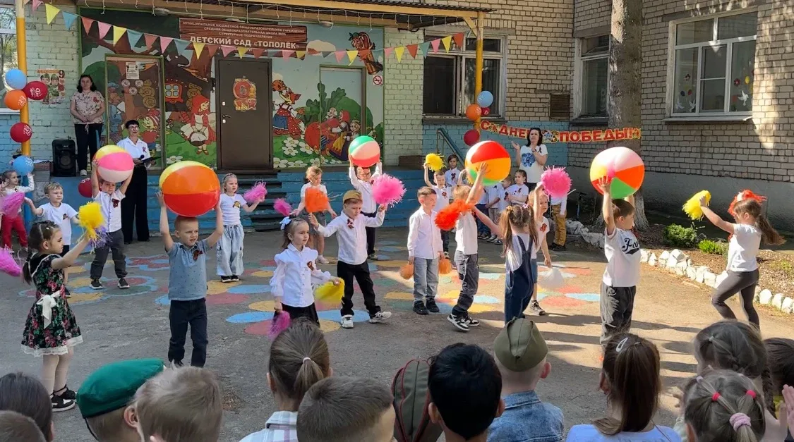 8 мая во 2 корпусе #tltschool26 прошла торжественная линейка, посвященная 81-ой годовщине Великой По
