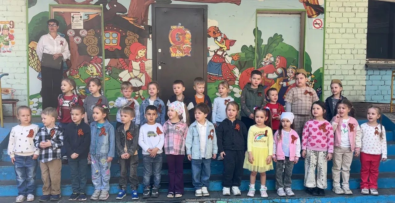 8 мая во 2 корпусе #tltschool26 прошла торжественная линейка, посвященная 81-ой годовщине Великой По