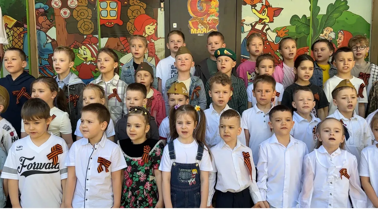 8 мая во 2 корпусе #tltschool26 прошла торжественная линейка, посвященная 81-ой годовщине Великой По