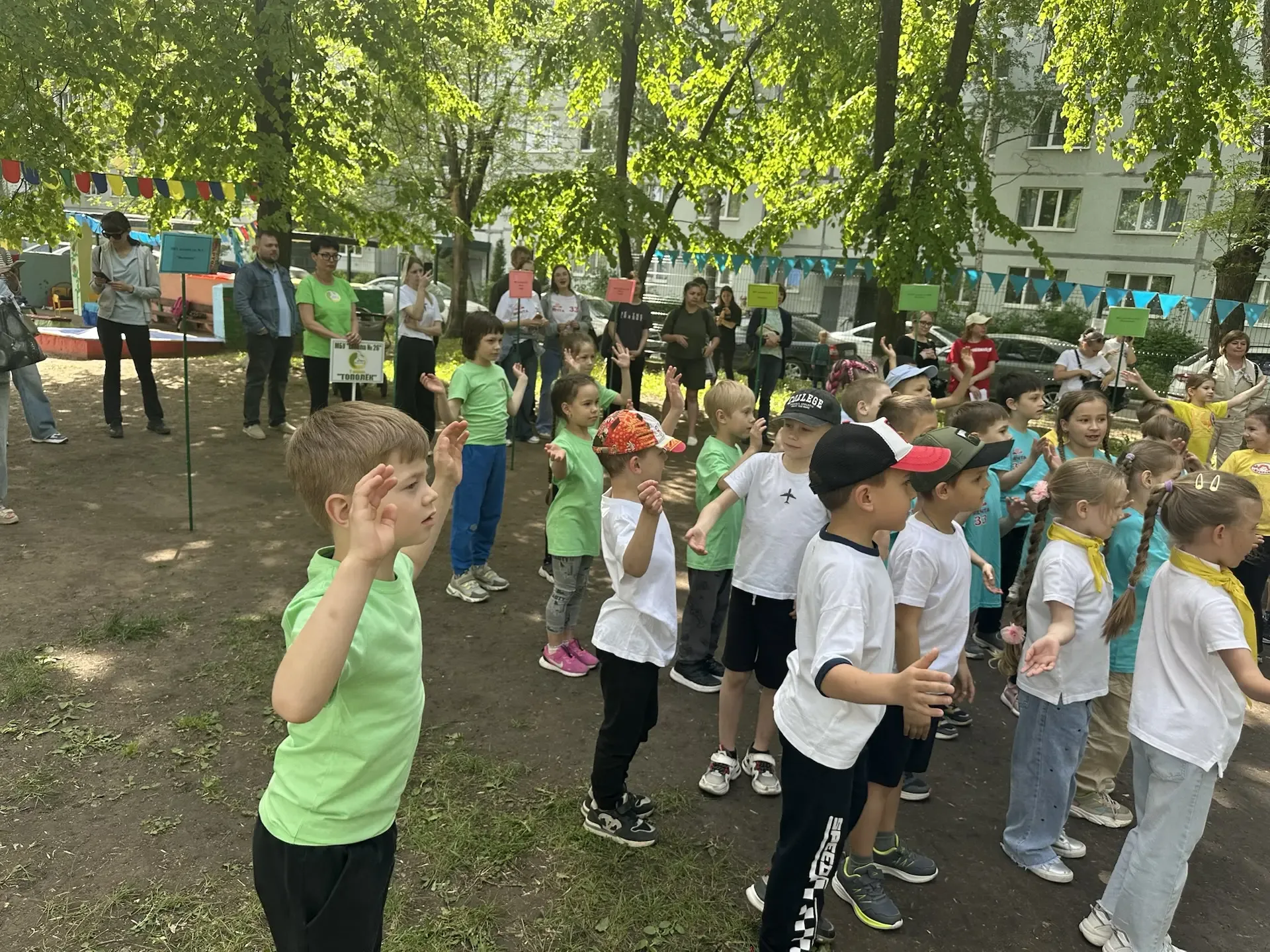 15 мая воспитанники 2 корпуса #tltschool26 под руководством инструктора по физической культуре Гусев