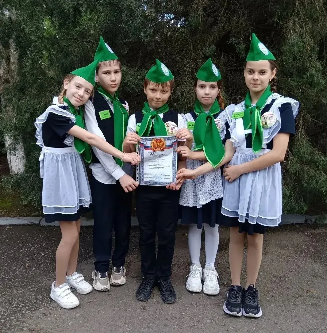 🌿 Поздравляем команду «Знатоки природы»!  С огромной радостью сообщаем: команда нашей школы заняла I