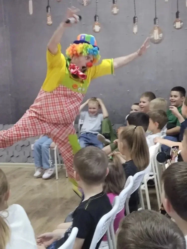 🎪Добро пожаловать в мир волшебства, смеха и невероятных приключений!🤹‍♀️  Сегодня наши предпринимате