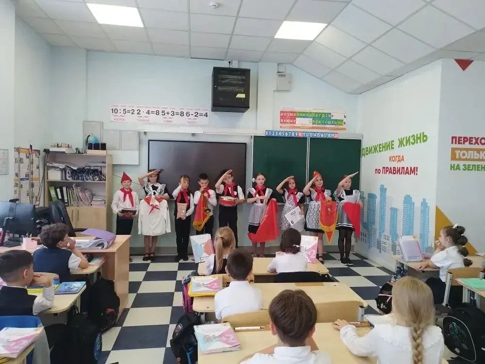 🔥 ЮНЫЕ ЛЕНИНЦЫ, К БОРЬБЕ ЗА ДЕЛО КОММУНИСТИЧЕСКОЙ ПАРТИИ СОВЕТСКОГО СОЮЗА БУДЬТЕ ГОТОВЫ! 🔥  Сегодня 