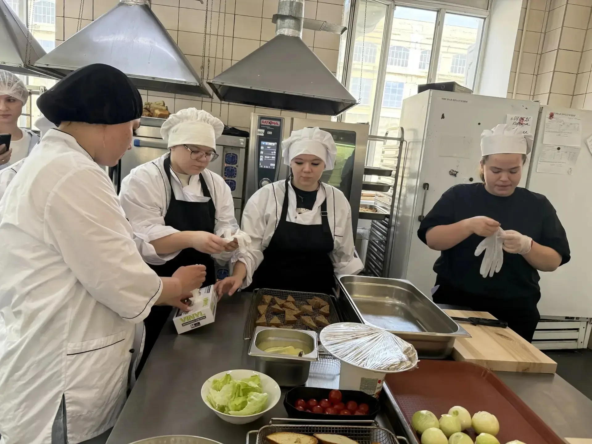 Экскурсия на АО «ФУД-Сервис» Центром карьеры «Сызранского политехнического колледжа» в рамках изучен