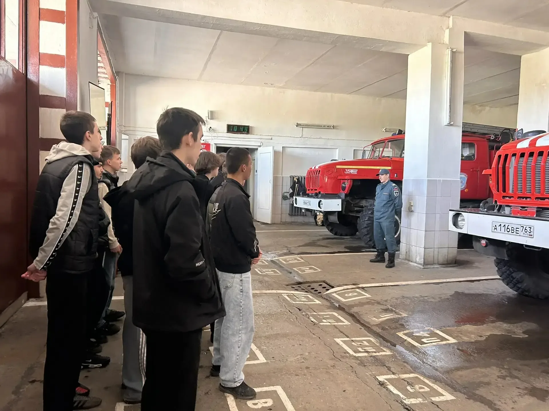 🚒🚨Студенты-первокурсники посетили пожарную часть №95 в День пожарной охраны!  В рамках празднования 