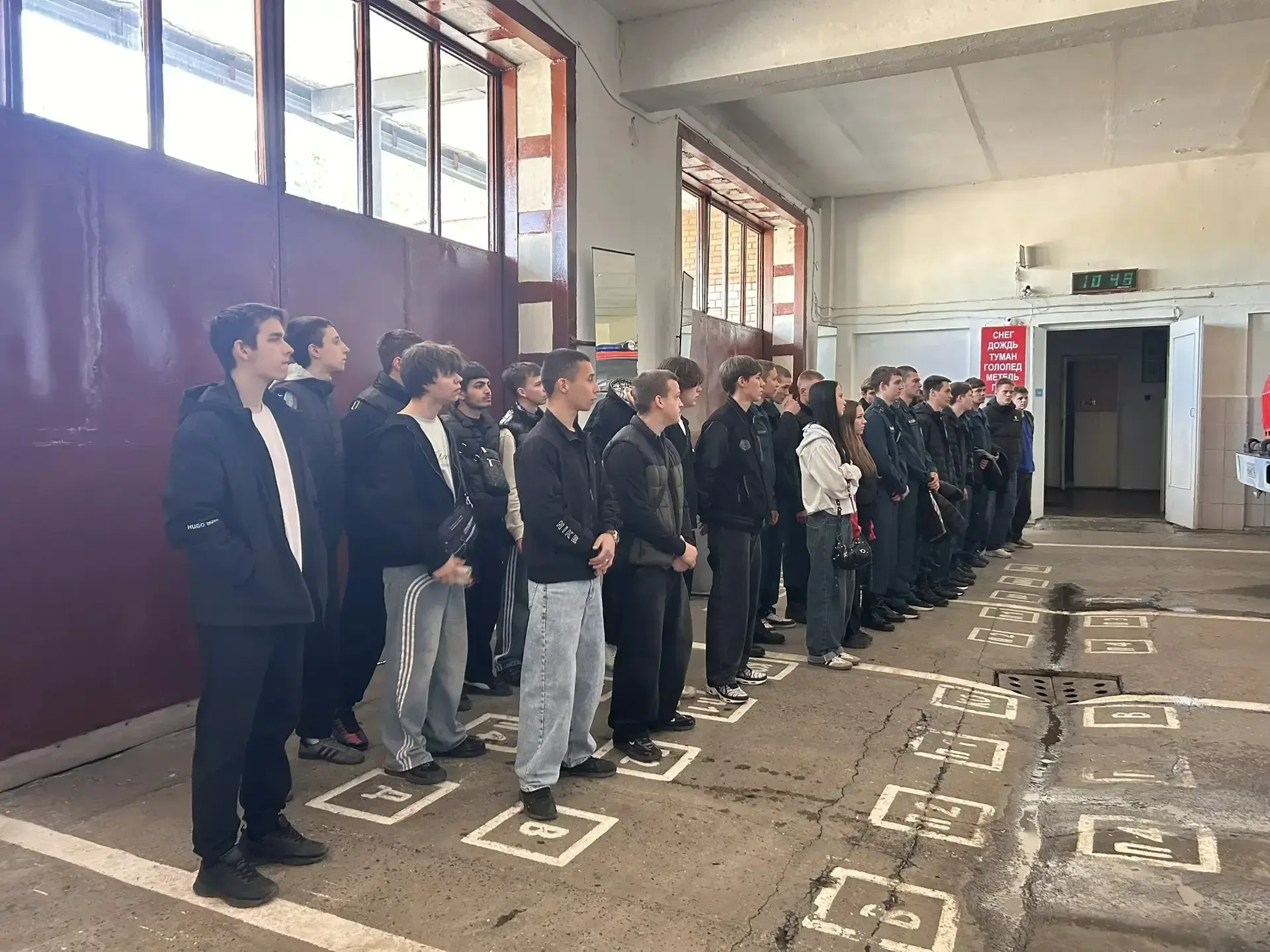 🚒🚨Студенты-первокурсники посетили пожарную часть №95 в День пожарной охраны!  В рамках празднования 