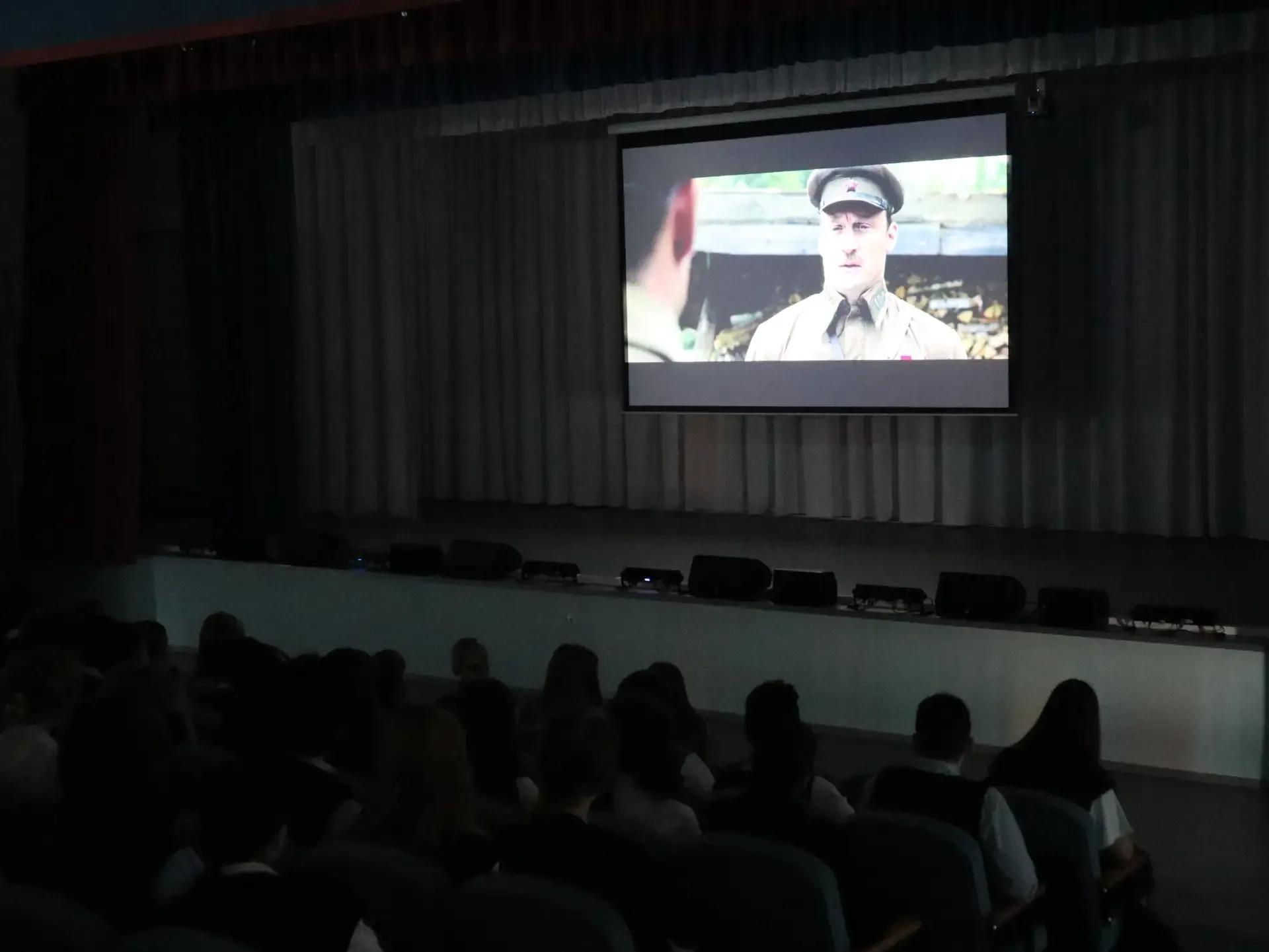 Сегодня в актовом состоялся большой кинолекторий, приуроченный к 81й годовщине Победы в Великой Отеч