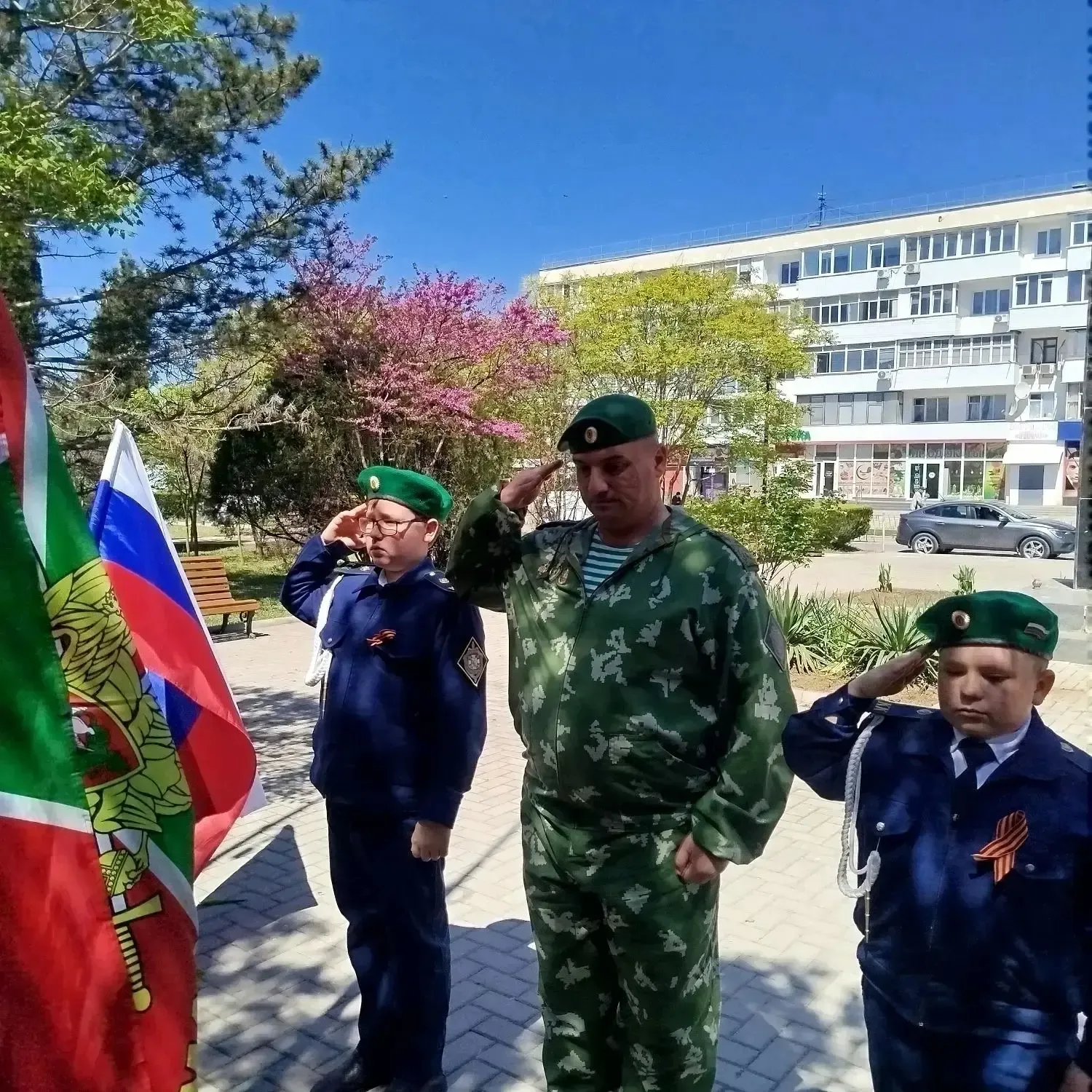 🇷🇺Поколение победителей передает эстафету памяти💫Живой урок мужества ко Дню Победы  В знак глубокого