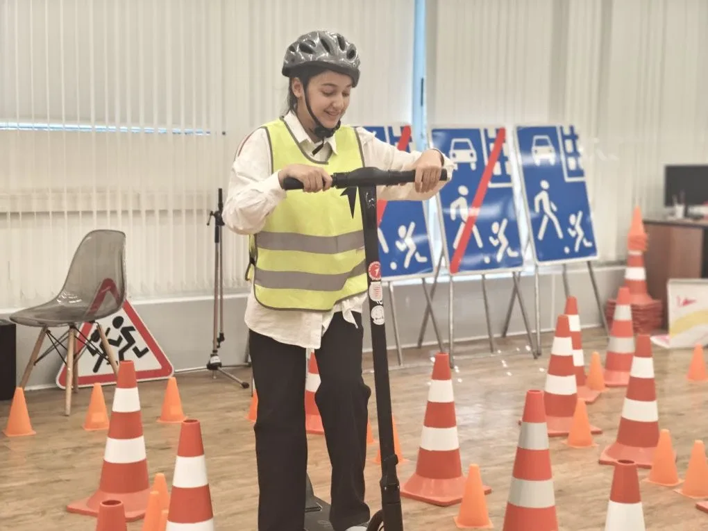 🚦 Безопасность — это стиль жизни!  Наши ученики стали участниками крутого занятия от проекта Школа «