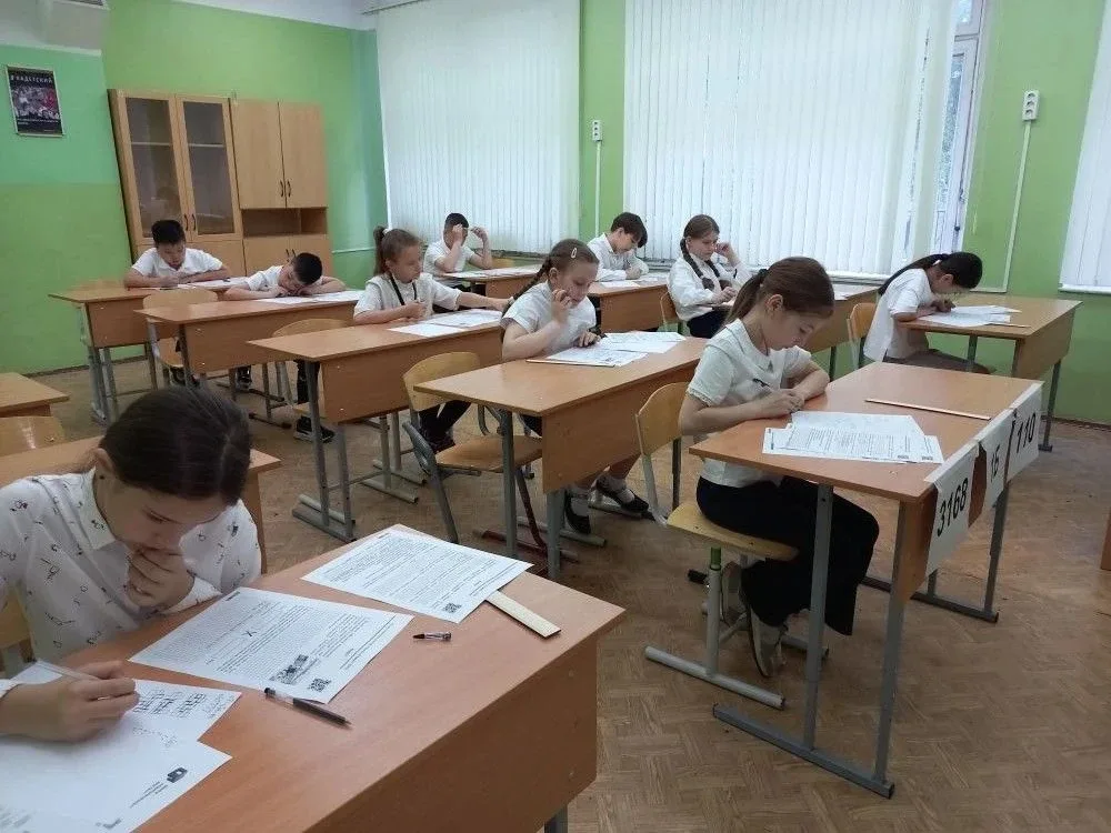 📱Олимпиада для учеников 3 и 4 классов «Готов к жизни в умном городе»!  🏙️ Вчера в нашей школе прошел