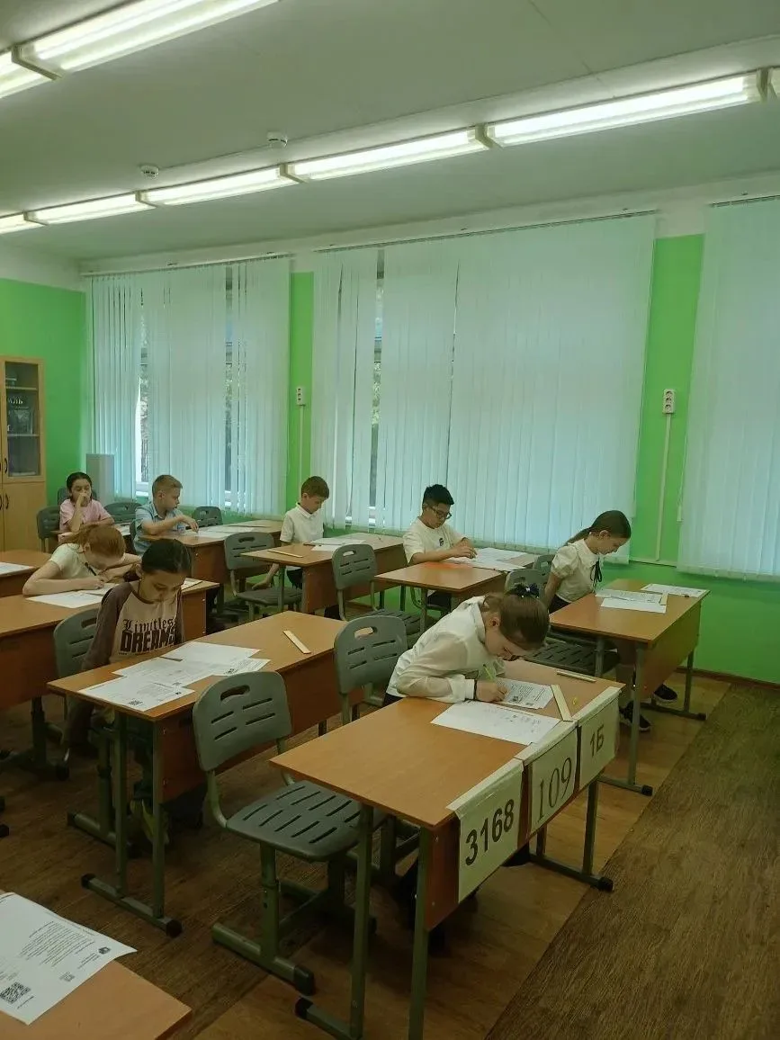 📱Олимпиада для учеников 3 и 4 классов «Готов к жизни в умном городе»!  🏙️ Вчера в нашей школе прошел