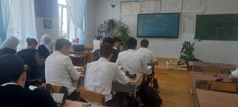 Практика на уроках физики: изучаем законы тока в 10 классе В нашей школе прошел открытый лабораторны