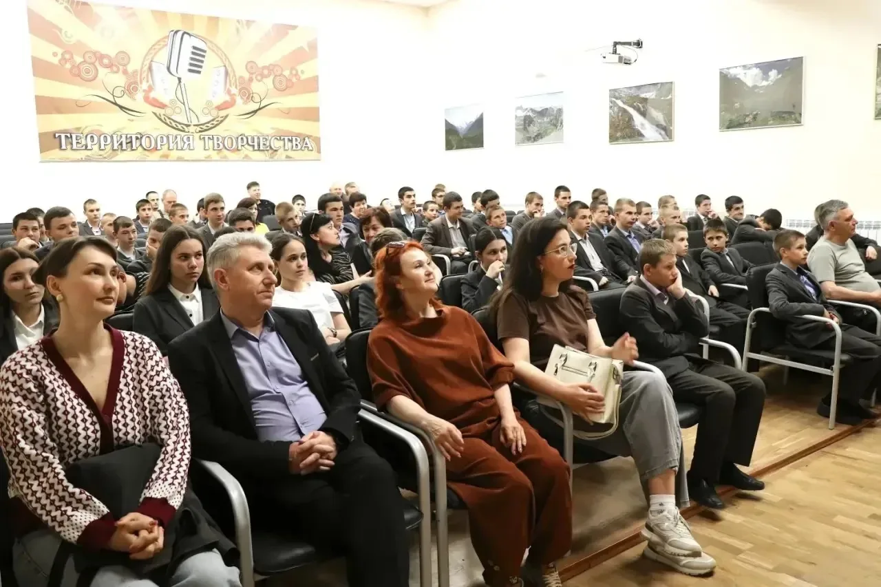 🗓️13.05.2026 в специальной общеобразовательной школе закрытого типа выступила врач психиатр-нарколог