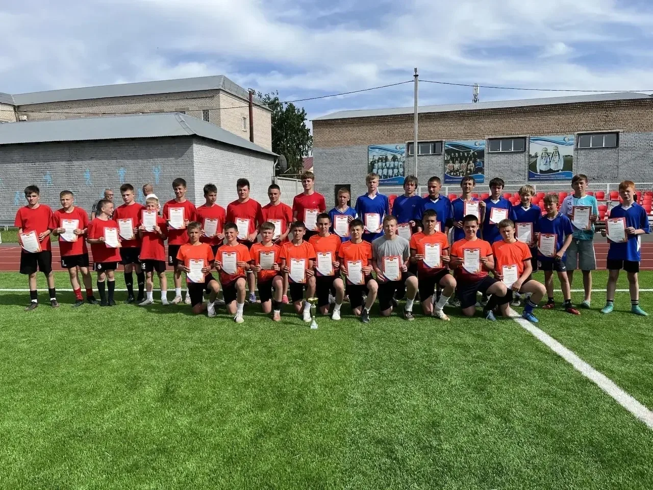 ⚽️ ПОБЕДА В ПАМЯТЬ О ГЕРОЯХ! ⚽️  Ребята нашей школы с гордостью приняли участие в первенстве Сорочин
