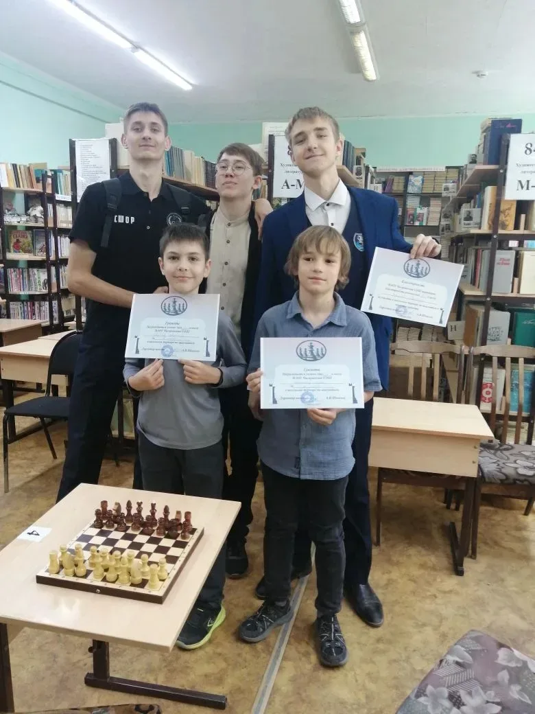 ♟️ Интрига до последнего хода: в Чигиринской школе определили сильнейших шахматистов!  В нашей школе