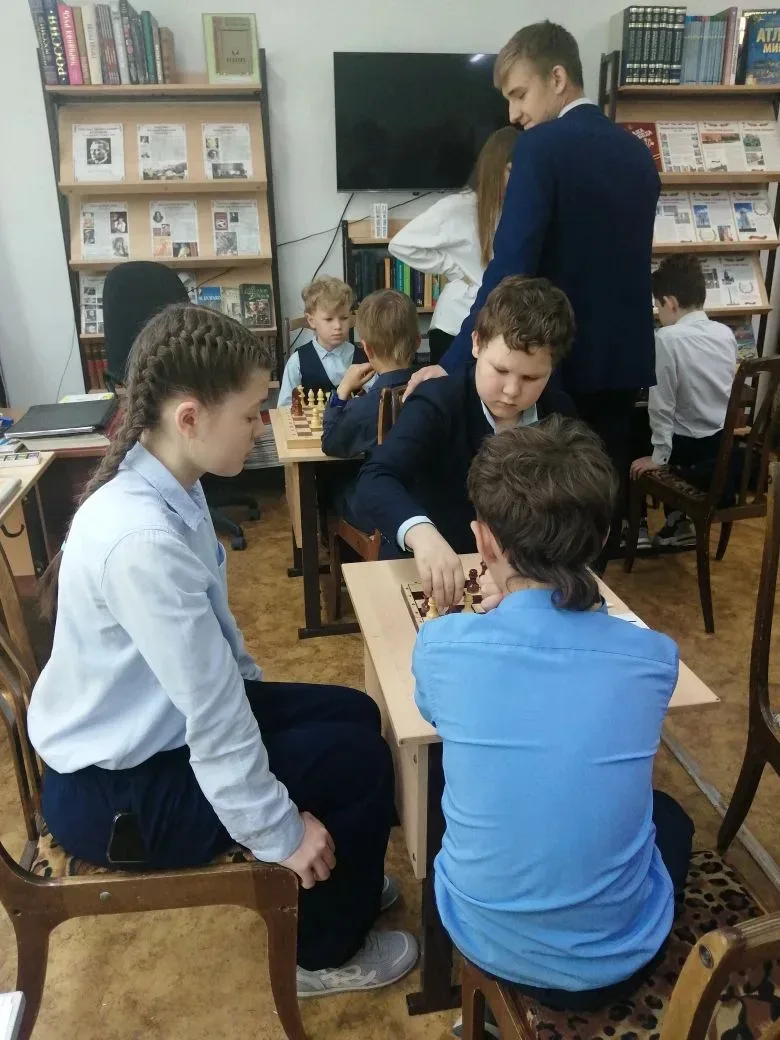 ♟️ Интрига до последнего хода: в Чигиринской школе определили сильнейших шахматистов!  В нашей школе