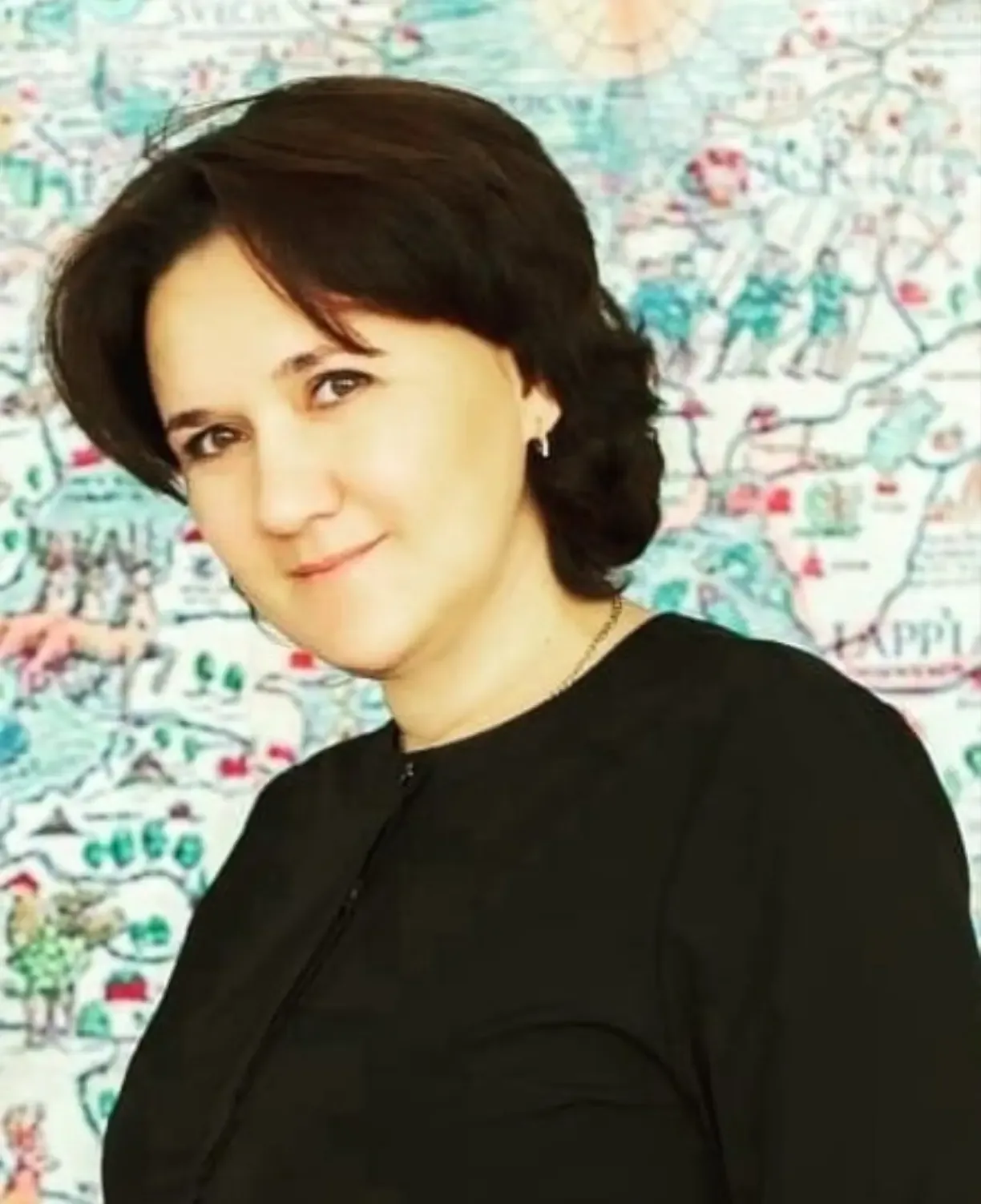 🎂🍰🧁Сегодня 16 мая День рождения учителя начальных классов Январцевой Ларисы Львовны!  🍓🍒🍑Желаем испо