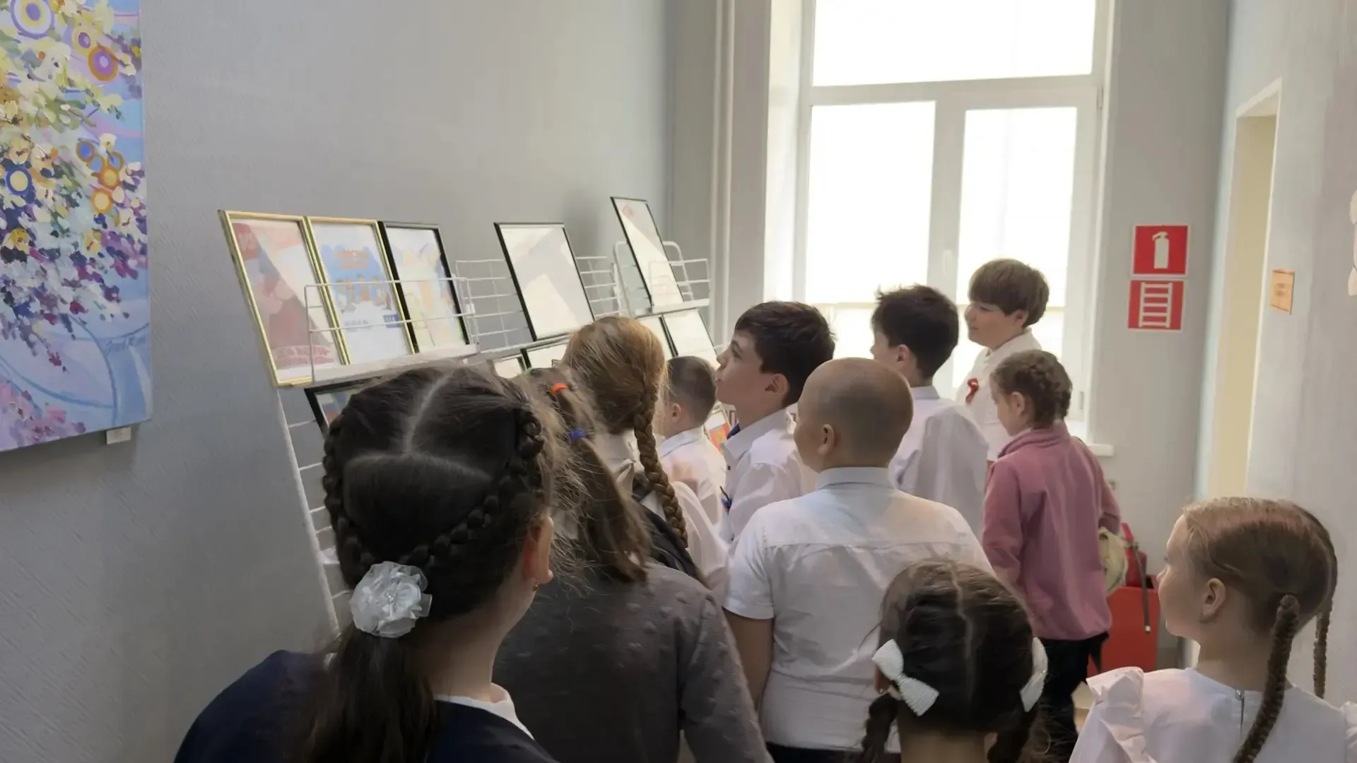 Открылась традиционная выставка «Выборы глазами детей»   В Государственной библиотеке Кузбасса для д