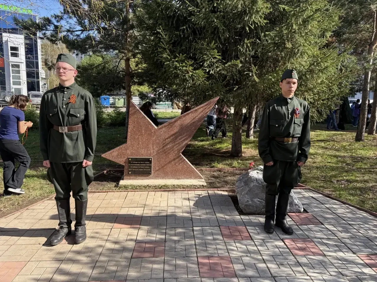 Праздник Памяти на Кораблике: Северо-Чемской чтит Великую Победу! 🎖️  По многолетней традиции, одно 