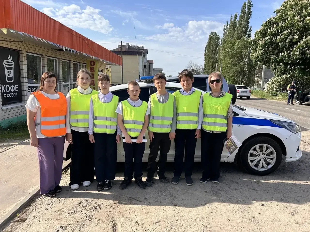 🚦Безопасность на дорогах — наша общая забота!   🚔В рамках месячника по профилактике детского дорожно