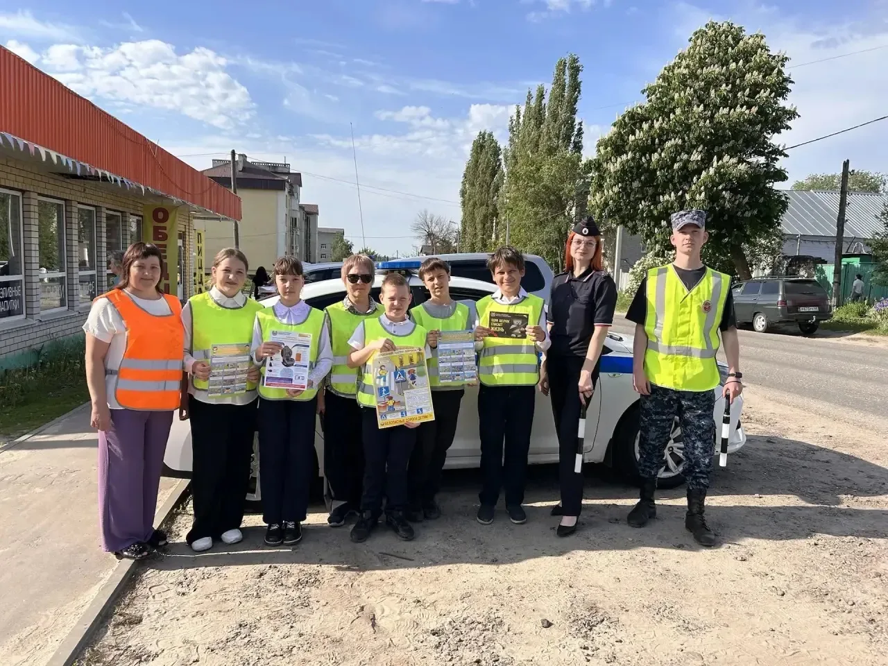 🚦Безопасность на дорогах — наша общая забота!   🚔В рамках месячника по профилактике детского дорожно