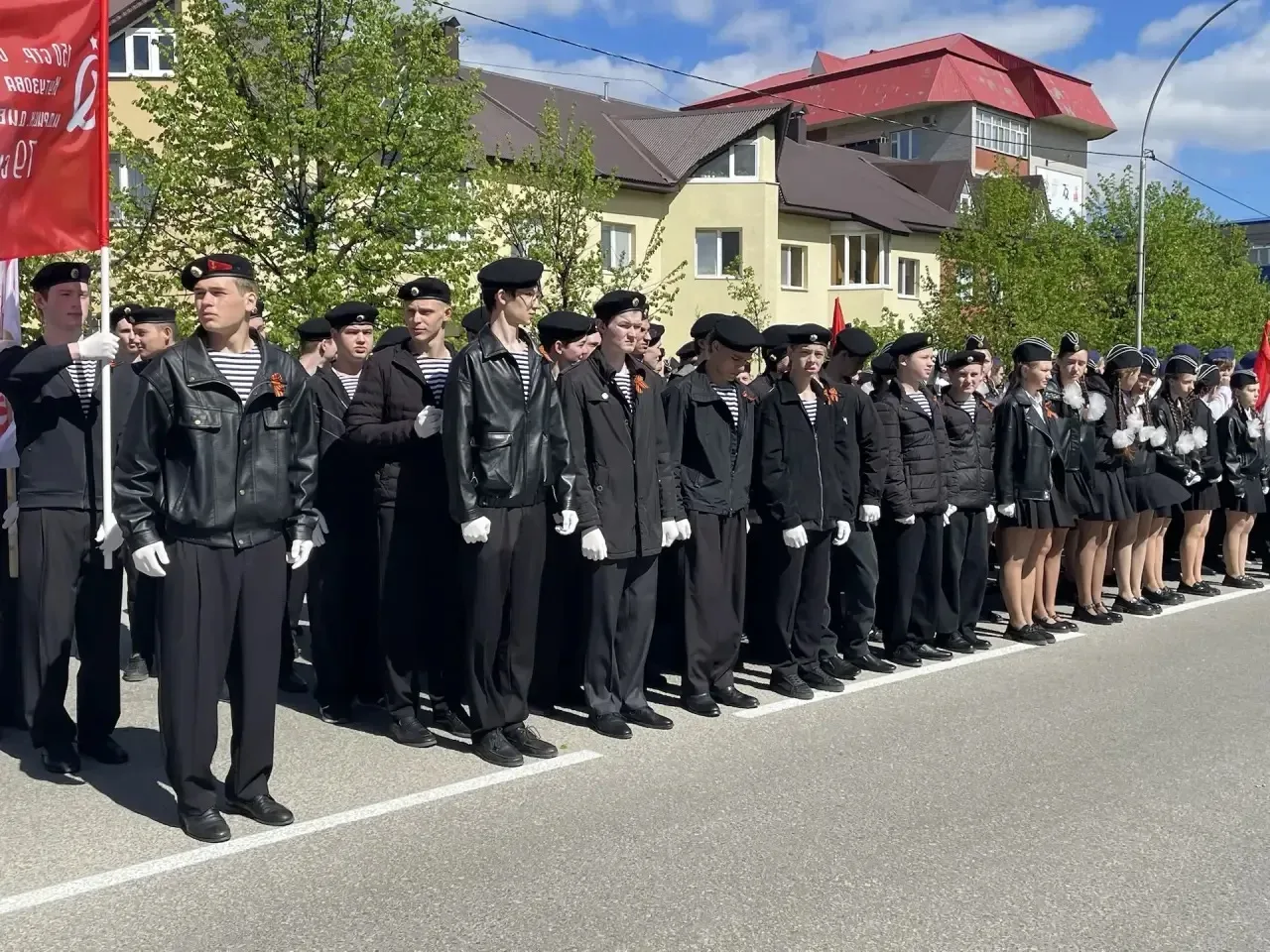 🇷🇺 🇷🇺 День Победы — это святая память о мужестве, подвиге и великой жертве нашего народа.  9 мая 202