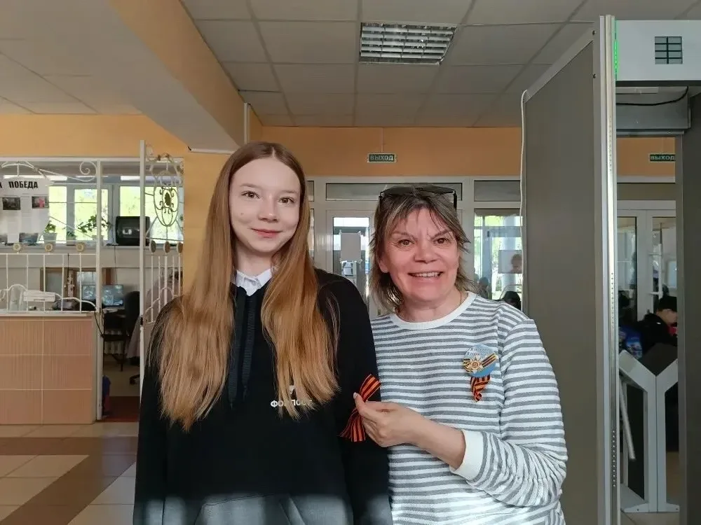 «Храним историю вместе: акция “Георгиевская ленточка” в нашей школе».  Сегодня активисты школьного о