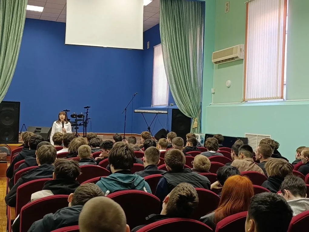 В ГАПОУ "ОАТК им. В.Н. Бевзюка"  прошла встреча с оперуполномоченным ОБК УМВД России по Оренбургской