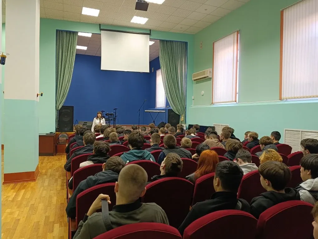 В ГАПОУ "ОАТК им. В.Н. Бевзюка"  прошла встреча с оперуполномоченным ОБК УМВД России по Оренбургской