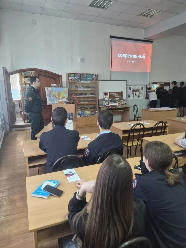 Сегодня в ГАПОУ «ОАТК им. В.Н. Бевзюка» представитель Военной ордена Жукова академии войск националь