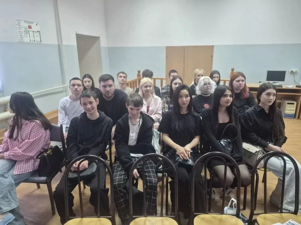 Сегодня в ГАПОУ «ОАТК им. В.Н. Бевзюка» представитель Военной ордена Жукова академии войск националь