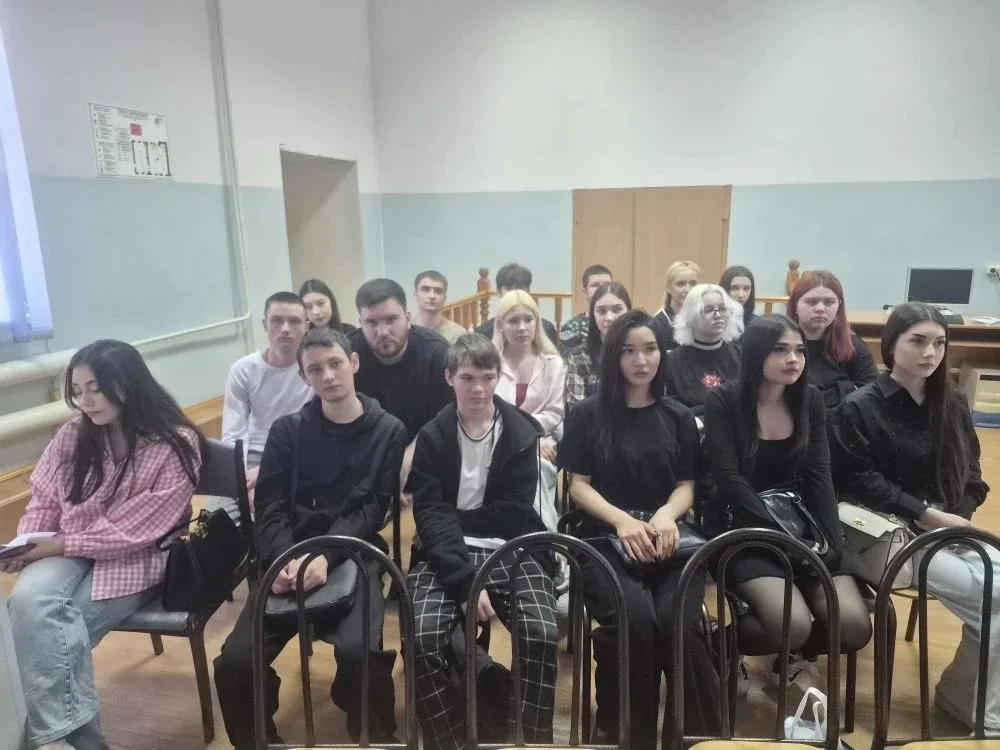 Сегодня в ГАПОУ «ОАТК им. В.Н. Бевзюка» представитель Военной ордена Жукова академии войск националь