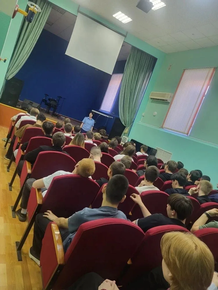 Сегодня в ГАПОУ "ОАТК им. В.Н. Бевзюка" старший прокурор по уголовно-судебным делам управления проку