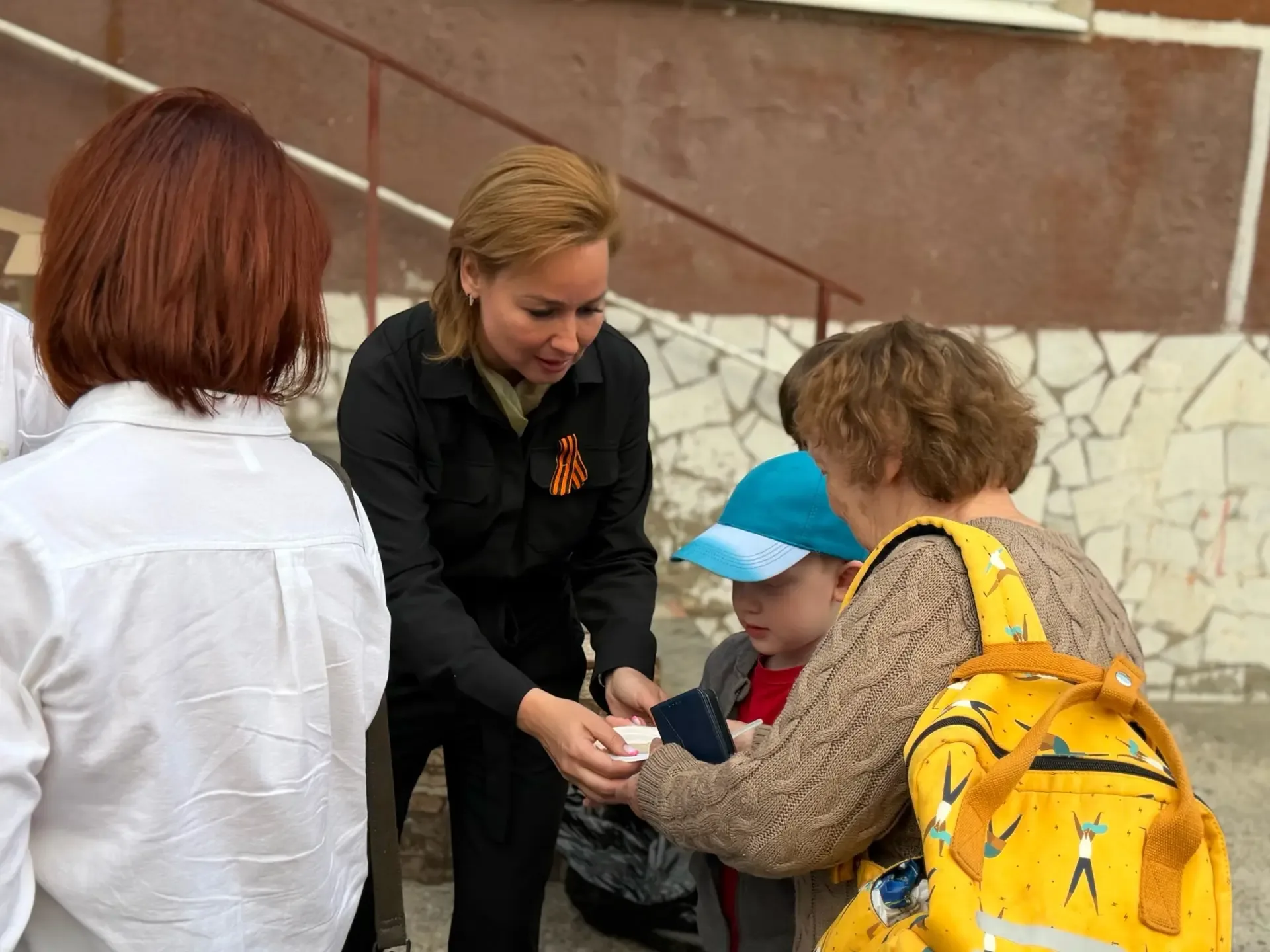 Накануне Дня Победы в лицее прошел ряд торжественных мероприятий 🎖️  Педагоги совместно с ребятами п