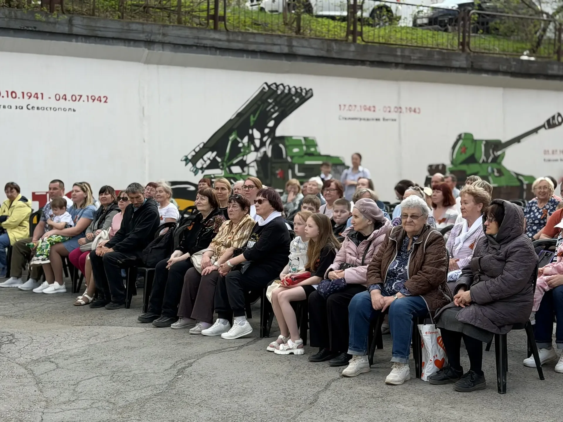 Накануне Дня Победы в лицее прошел ряд торжественных мероприятий 🎖️  Педагоги совместно с ребятами п