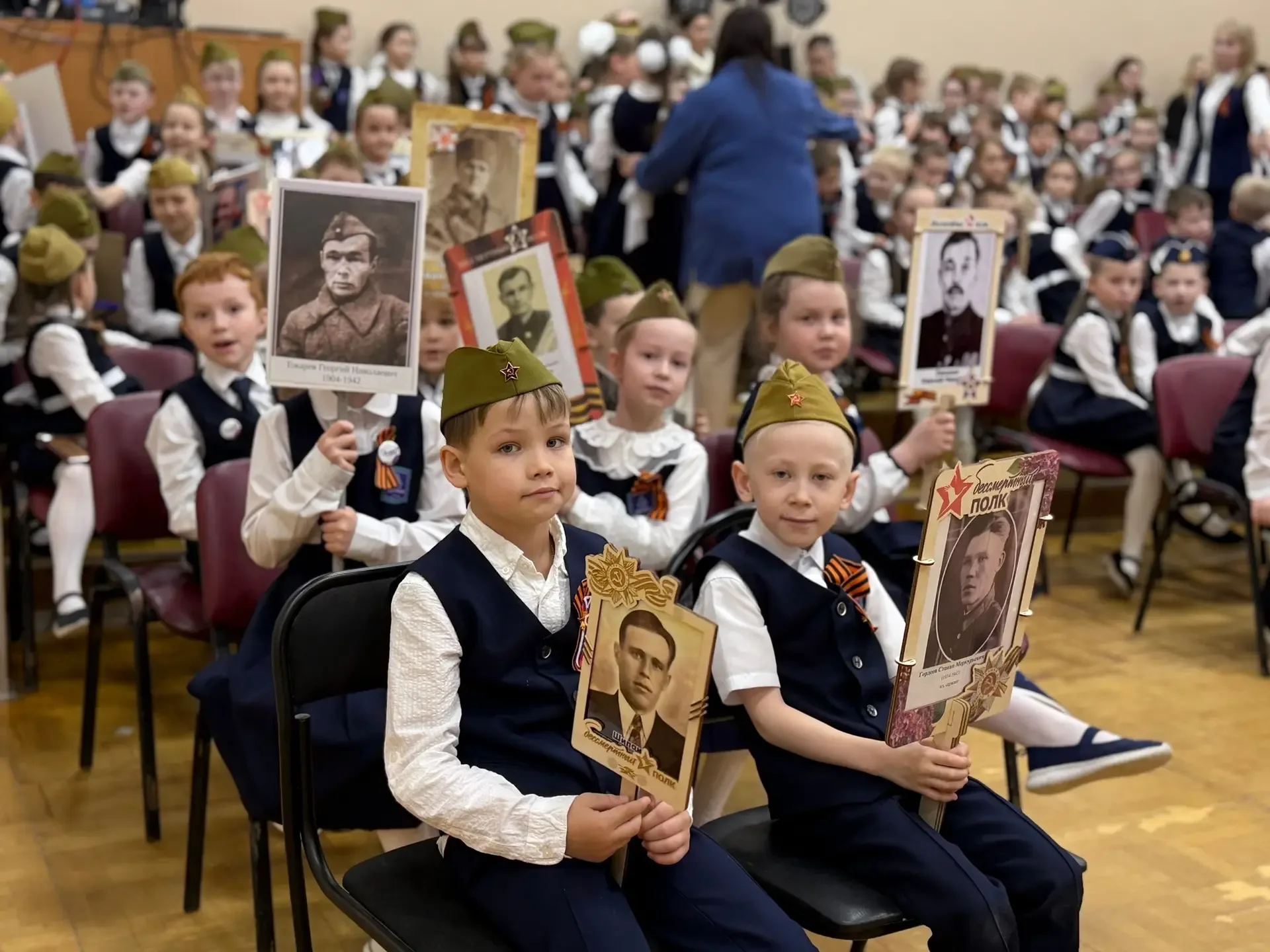 В лицее завершился большой хоровой фестиваль «Песни Великой Победы» 🎖️  Эти дни по праву можно назва