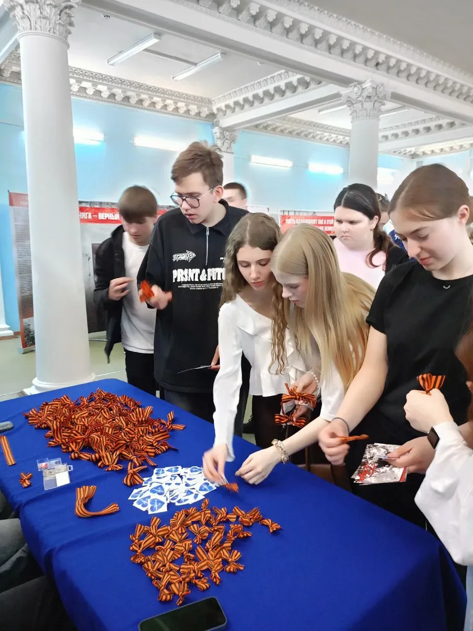 🎖️ Нам дороги эти позабыть нельзя  📌 5 мая 9–11 классы нашей школы посетили просветительскую площадк
