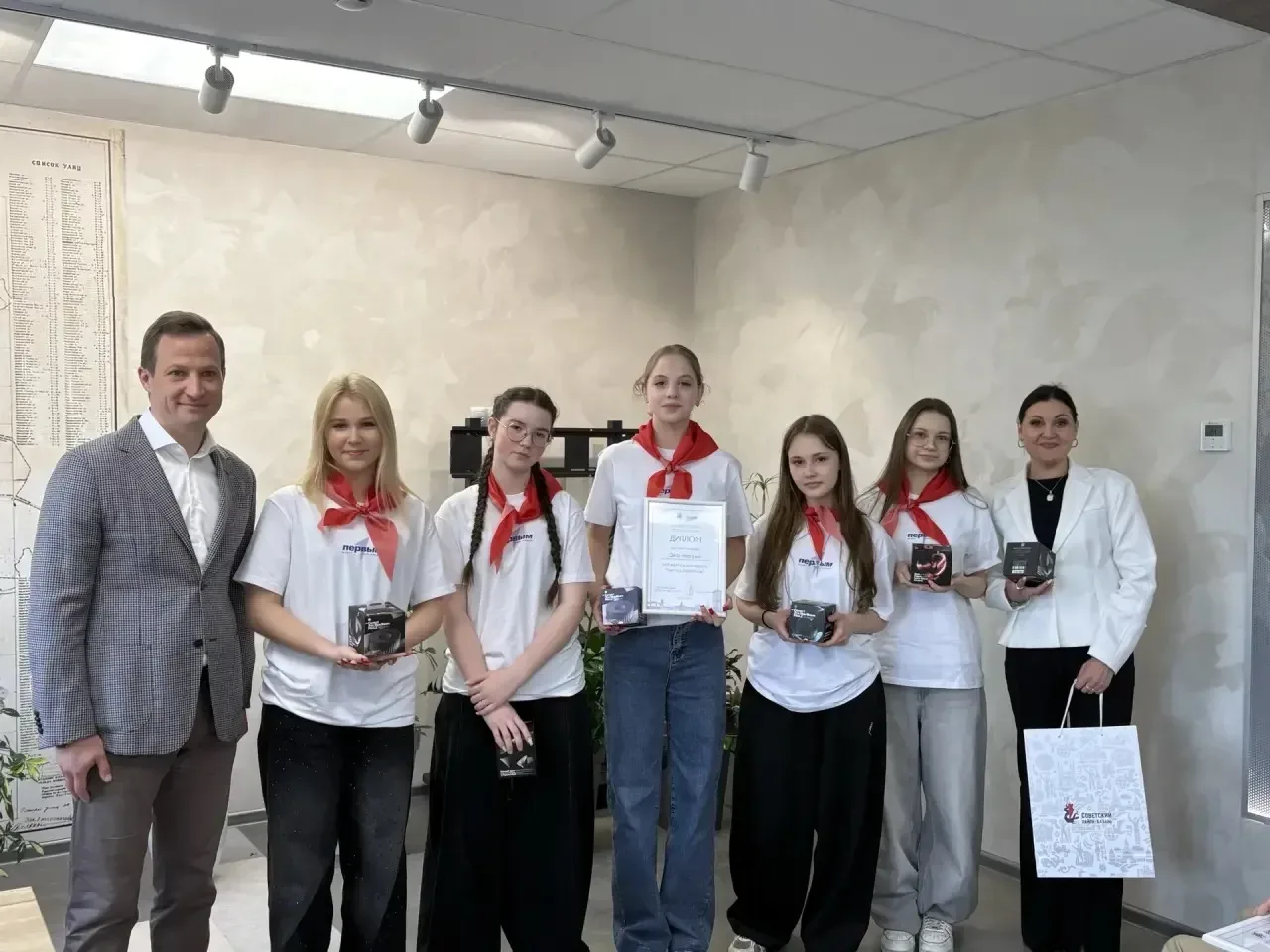 Серебро в эко-копилку! 🥈👏  Наши активисты «Движения Первых» и советник директора Светлана Александро