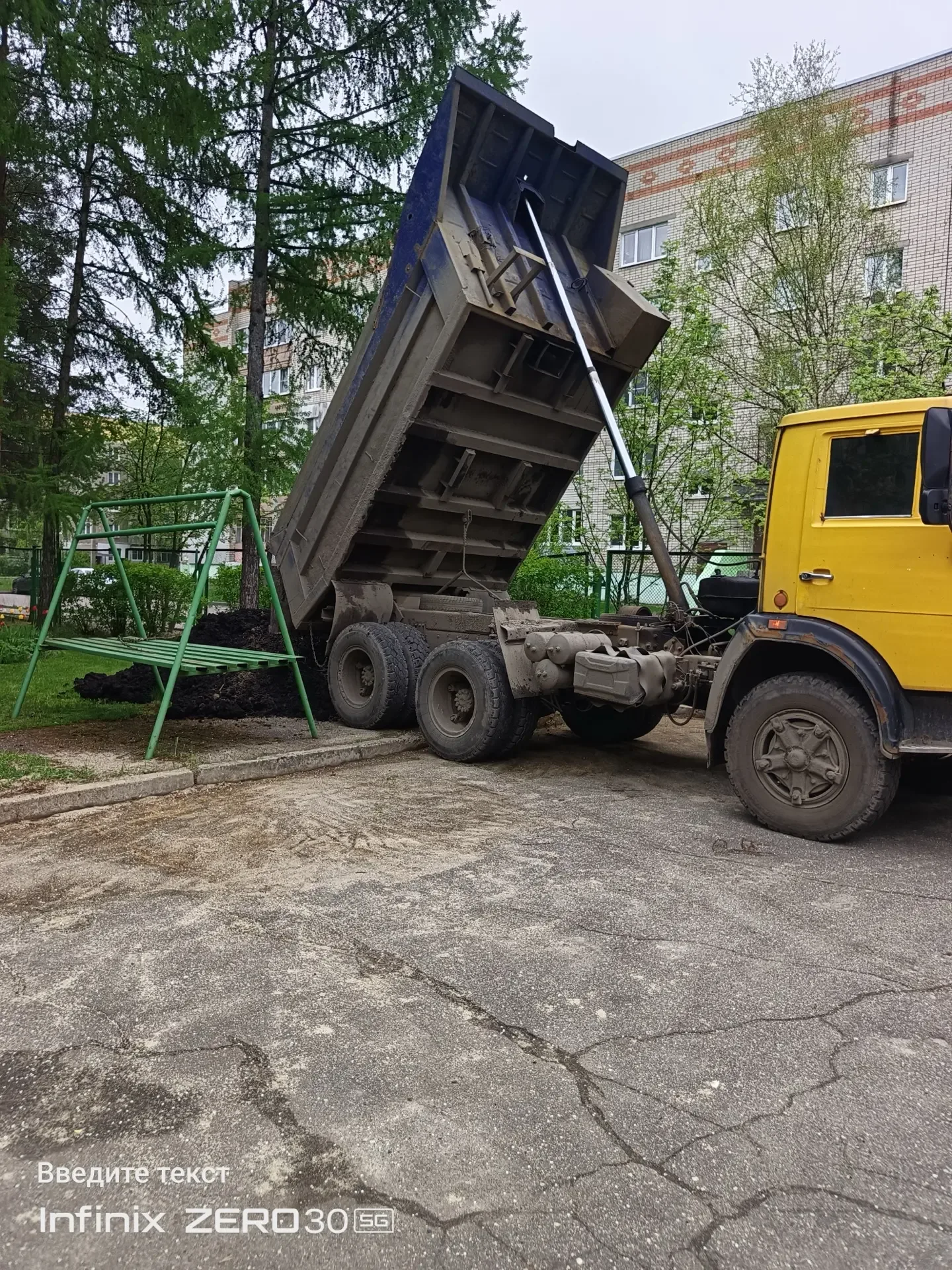 🌱Общий субботник в «Родничке»: красота своими руками и помощь партнёра🌷  Коллектив детского сада «Ро