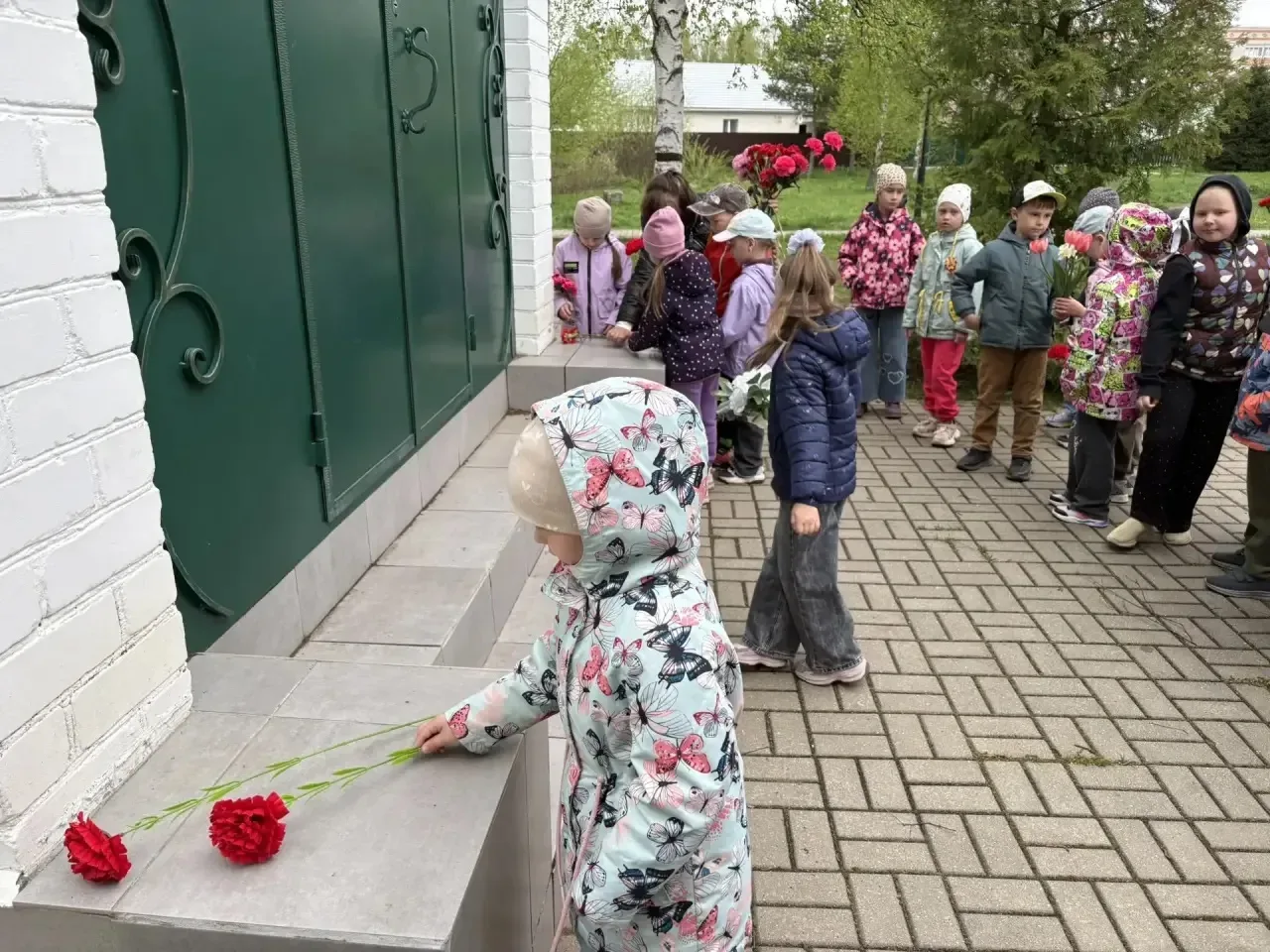 🇷🇺 Никто не забыт, ничто не забыто  Воспитанники детского сада «Родничок» совершили трогательное тор