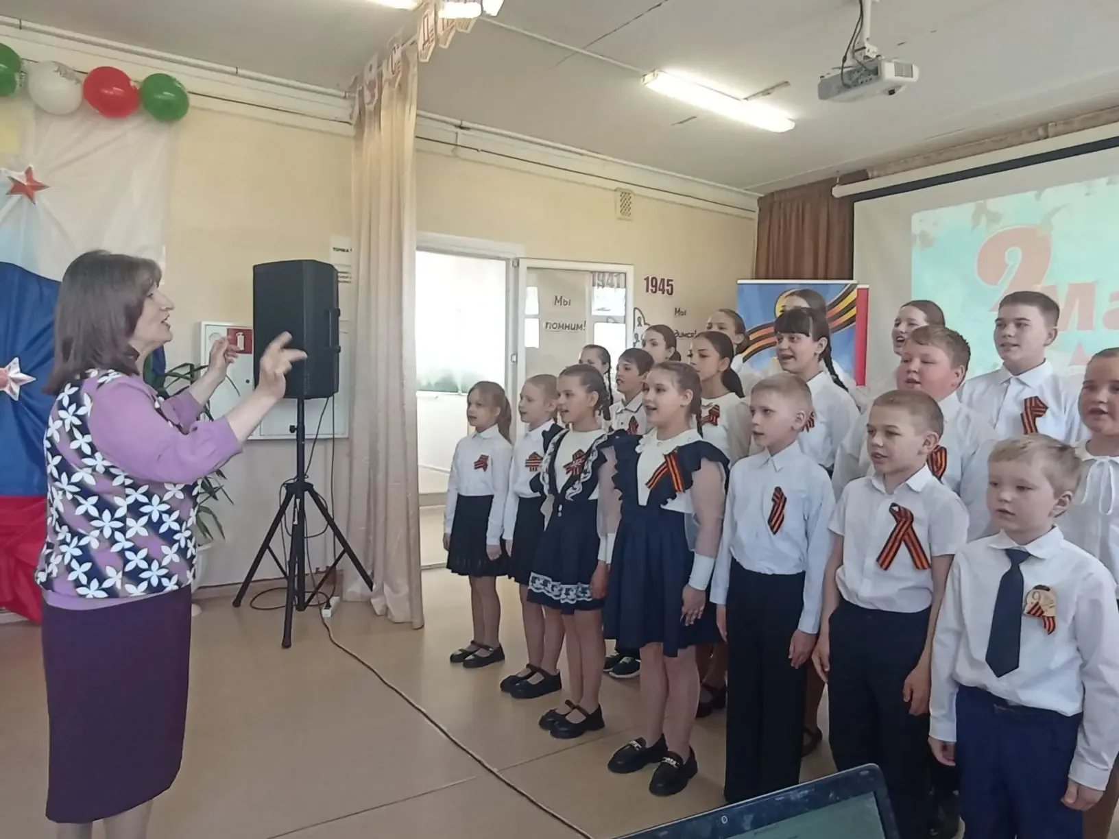 🌺⭐Память поколений: в Иванищевской школе прошёл праздничный концерт ко Дню Победы.   🌹9 мая стены на